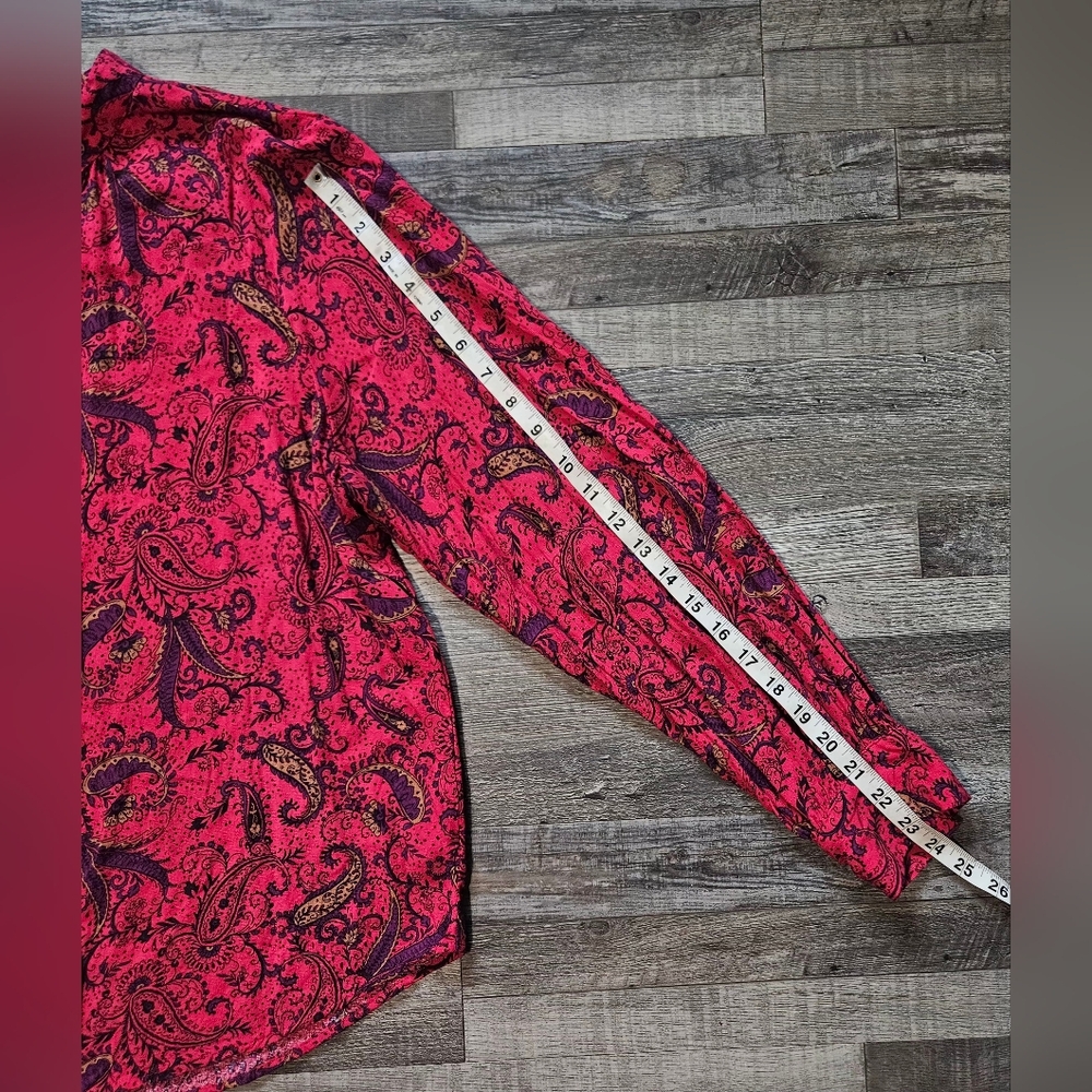 🩷💚Liz Claiborne Womans Key Hole Neckline Top Size L Reddish/Pink Multi🩵💜 - Picture 6 of 7